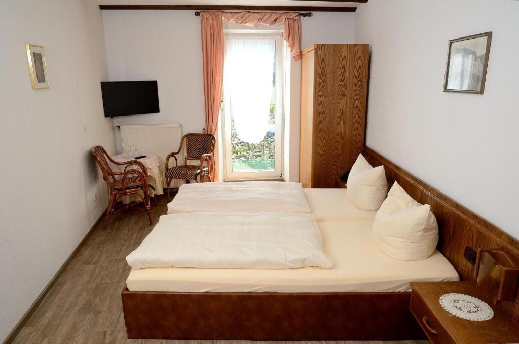 Weinhaus Hotel Zum Josefshof Graach Номер фото